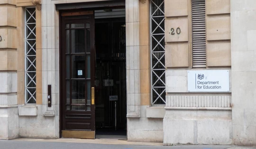Cyberafpersers stelen data bij Brits ministerie van Onderwijs